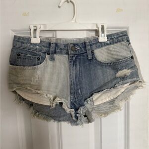 Stylish Blue Denim Women Shorts